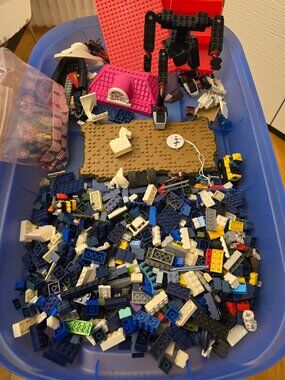 MEGA Bloks 3lbs assorted blocks and specialty pieces, incl, mini figures